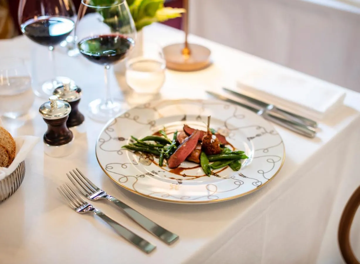 Palazzo Tiglio - A Small Luxury Hotels Of The World San Pancrazio  Italy